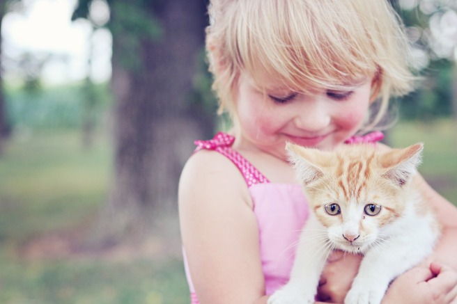 photo prompt - girl with kitten